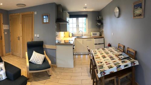 Saint Erth Praze Ski Chalet | 41 Tudor Court