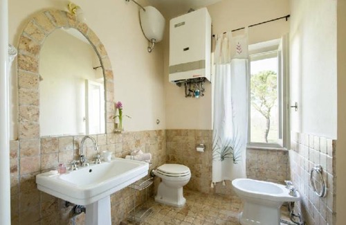 Marciano della Chiana House | 420 m² Farmhouse ∙ 24 guests