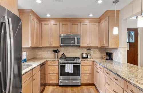 West Beach House | 435 Oceanwoods Cottage by Akers Ellis Rentals
