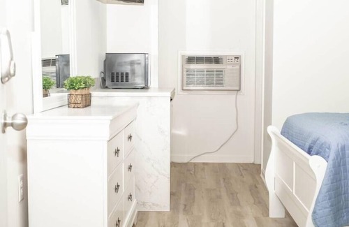West Ocean City Resort | 44. Charming one bedroom at Quiet Sun resort with pool
