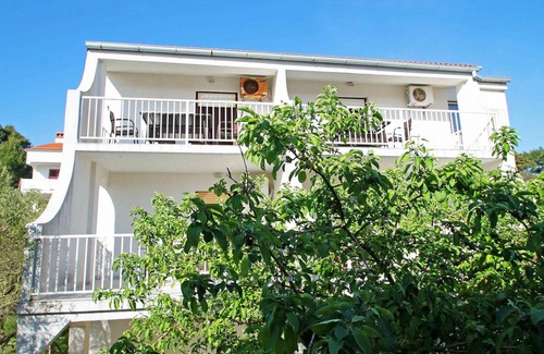 Rab Apartment | 45 m² Apartment ∙ 2 bedrooms ∙ 4 guests
