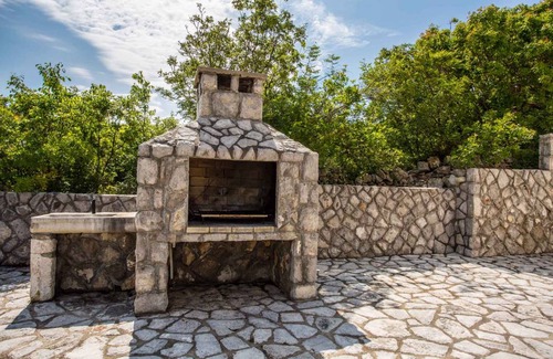 Vrbnik Apartment | 45 m² Apartment ∙ 2 bedrooms ∙ 4 guests