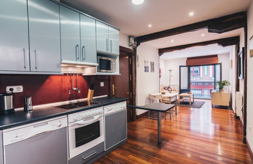 Bilbao Old Town Apartment | 45 m² Apartment ∙ 1 bedroom ∙ 3 guests