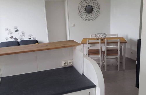 Saint-Cheron Apartment | 45 min from Paris - Superb bright apartment ideally situated -