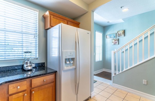 Ruskin Apartment | 464 Little Harbor