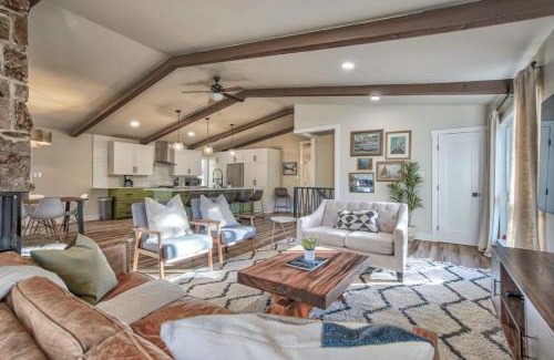 Briargate House | 4BD With Game Lounge Hot tub Dog Friendly USAFA