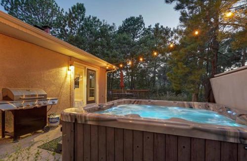 Briargate House | 4BD With Game Lounge Hot tub Dog Friendly USAFA