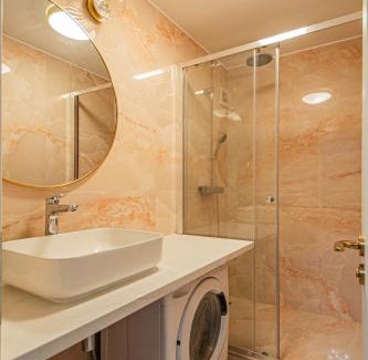 Josefov Apartment | 4BDR Old Town flat by Church of St Anne