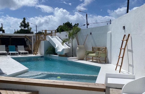 Cas Grandi Apartment | 4BlessingsCuracao Julio