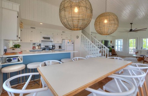 Holden Beach House | 4BR/2BA Home - 2nd Row, Intracoastal & Ocean Views, Holden Beach, Sleeps 9