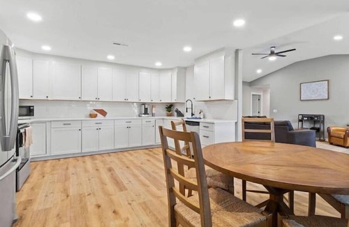 Rogers House | 4BR/3BA Rogers Home -3 mi to AMP