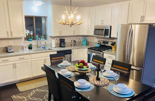 Tahoe Paradise House | 4BR/5BED *Newly Remodeled* Lake Tahoe Happy Place