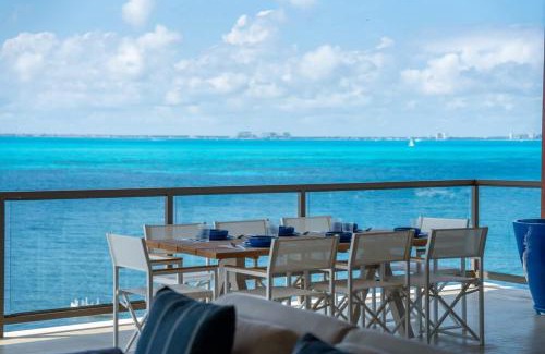 Isla Mujeres Apartment | 4BR Luxury Beachfront Apt w/Heated Pool