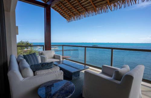 Isla Mujeres Apartment | 4BR Luxury Beachfront Apt w/Heated Pool