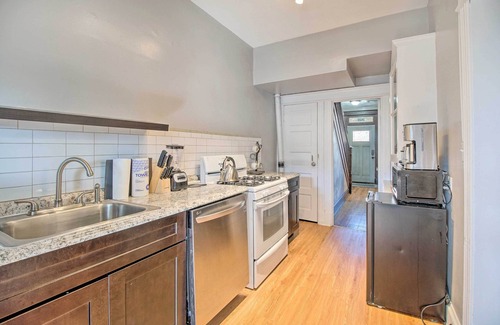 Eckington House | 4BR+Parking central townhouse walk to metro&shops