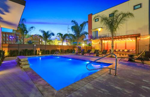 Mid-City House | 4BR Townhouse in Bienville Villas