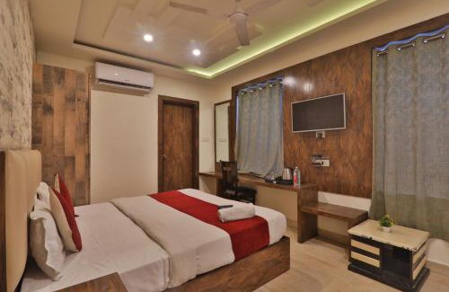 Faizabad Hotel | 4everstay By Premium Ramayan Elite Ultra Luxury Rooms Near Ram Mandir With Free Parking & Wifi ! Best Selling Hotel In Ayodhya
