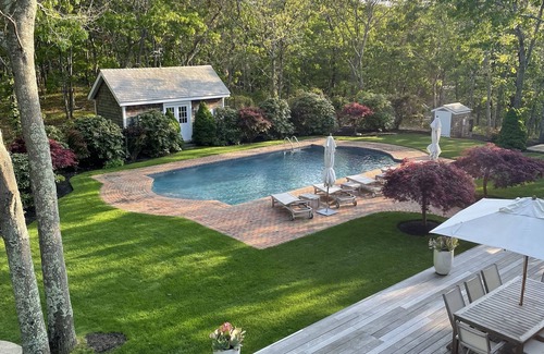 East Hampton House | 5-ACRES, SALT WATER POOL, TENNIS, BASKETBALL, 5 BEDROOM 7 BATH
