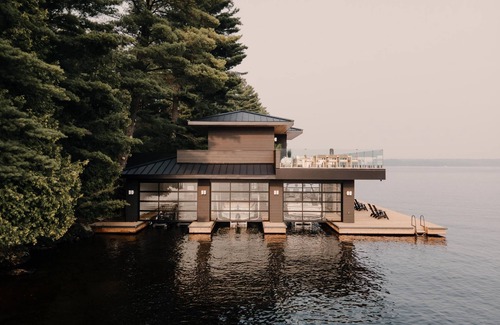 Minett Cottage | 5 bdrm, Lake Rosseau, SW Exposure,! Gorgeous Sunsets! New Boathouse!