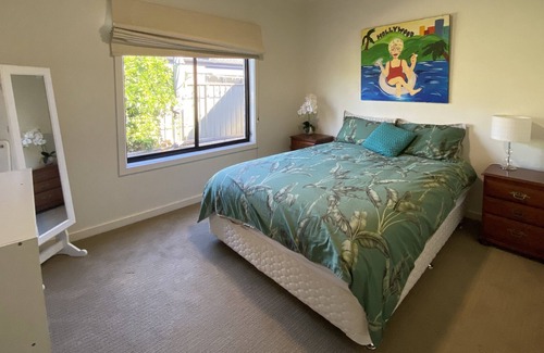 Echuca House | 5 Bed 2 bath Fully Furnished Home Away From Away for all Abilities
