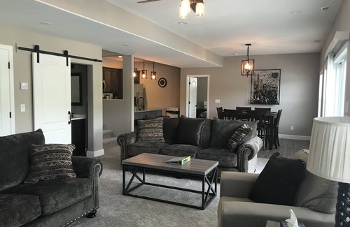 Camdenton House | 5 BED/3.5 BATH At Water's Edge, Super Dock, Ample Parking Space