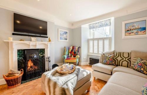 Appledore House | 5 Bed in Appledore 89620