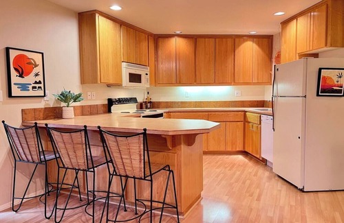 Dundee Villa | 5 Bed Private Villa in Wine Country w/Pool, Sauna, Hot Tub