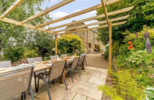 Lanchester House | 5 bed property in Durham 85257