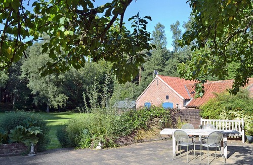 Hindolveston Cottage | 5 bedroom accommodation in Hindolveston, near Holt