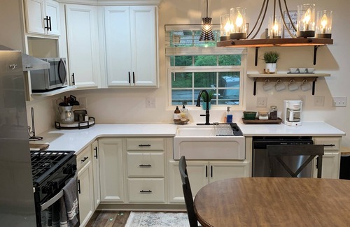 Thayerville Cottage | 5 Bedroom Cottage in Deep Creek
