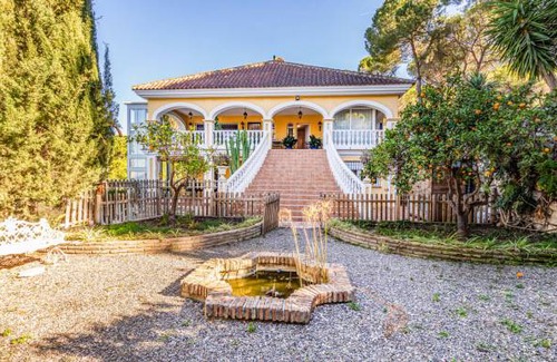 Pinos de Alhaurin House | 5 bedroom accommodation in Alhaurin de la Torre