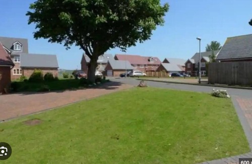 Rhyl House | 5-bedroom Family Holiday Home Sleeps 7 Garden Parking Pet Friendly North Wales