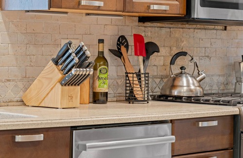 Bonita Other | 5-Bedroom Farmhouse near Country Club