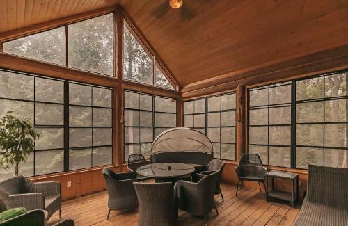 Fiddler Lake Resort Ski Chalet | 5-Bedroom Getaway with Sauna, BBQ, and Game Room