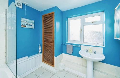 Kettering House | 5 Bedroom House For Corporate Stays in Kettering