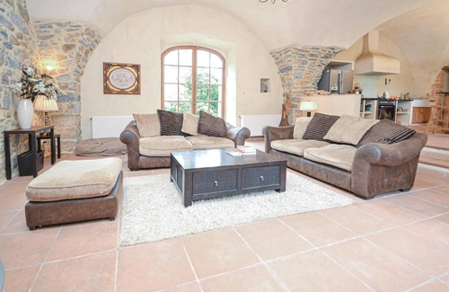 Anduze House | 5 bedroom pet friendly home in Anduze