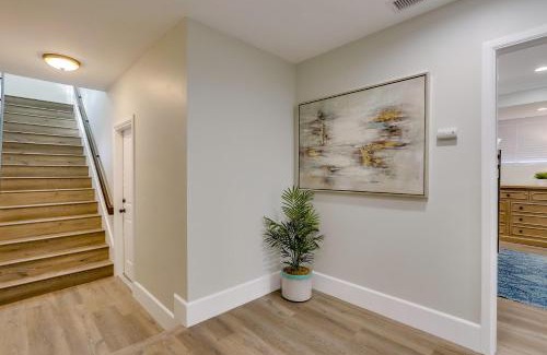 Fullerton House | 5 Bedroom plus loft room, 3 Bath home