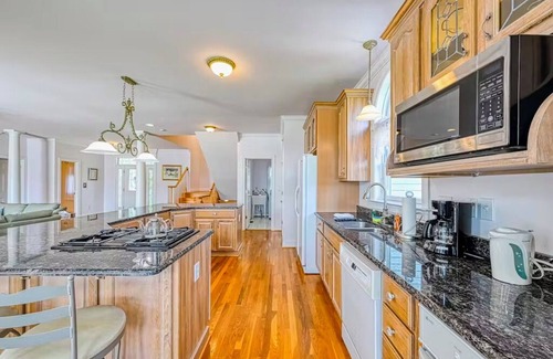 Twin Oaks House | 5 BR Lakefront Home w/Private Dock, Kayaks, Gameroom, 2 Firepits, Baby Gear