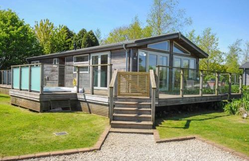 Dobwalls House | 5 Meadow Retreat