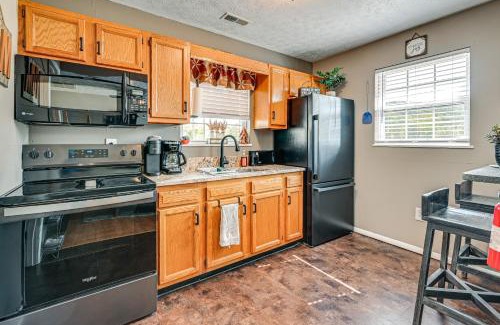 Somerset House | 5 Mi to Dtwn Somerset! Country Retreat with Gazebo