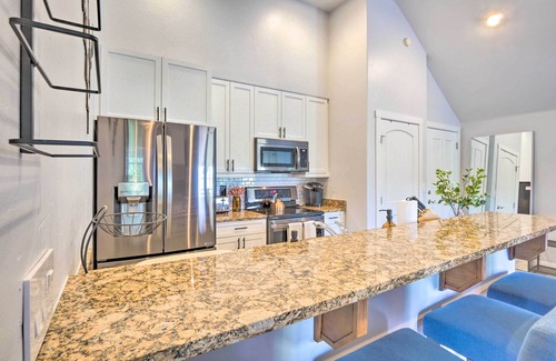 The Highlands Apartment | 5 Mi to Ski Resort: Breck Penthouse Studio