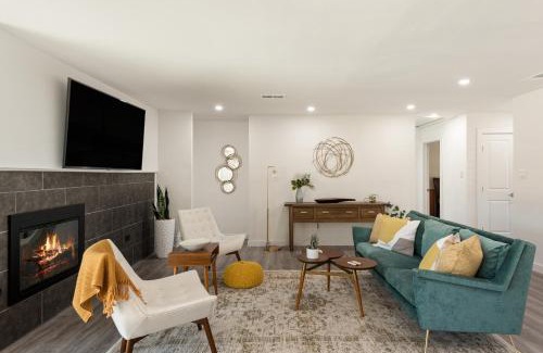 University Hills House | 5 Mi to UT Home with Outdoor Entertainment Area!