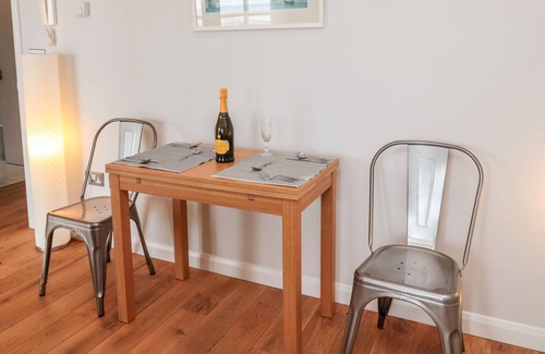 Tweedmouth Cottage | 5 MILL WHARF, romantic, country holiday cottage in Berwick-Upon-Tweed