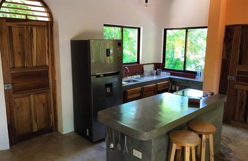 Avellanas Beach House | 5 min to the beach! Pure nature and safe - House in Guanacaste