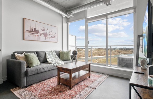 East Village Apartment | 5 min Walk to Saddledome | King Bed | Sofa Bed | AC | Beside Fort Calgary