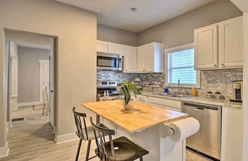 Indianapolis House | 5 Mins From Fountain Square !