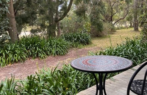 Balnarring Beach House | 5 minute walk to Merricks Beach from comfortable beach shack