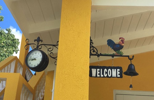 Old Trees Bay Apartment | 5 Minutes walk to the beautiful beaches