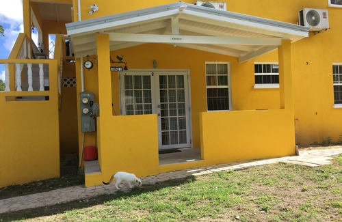 Old Trees Bay Apartment | 5 Minutes walk to the beautiful beaches