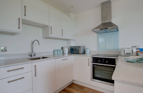 Bolberry House | 5 Ocean Reach - Two Bedroom House, Sleeps 4